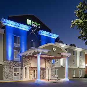 Holiday Inn Express & Suites Philadelphia - Mt Laurel, An Ihg Hotel